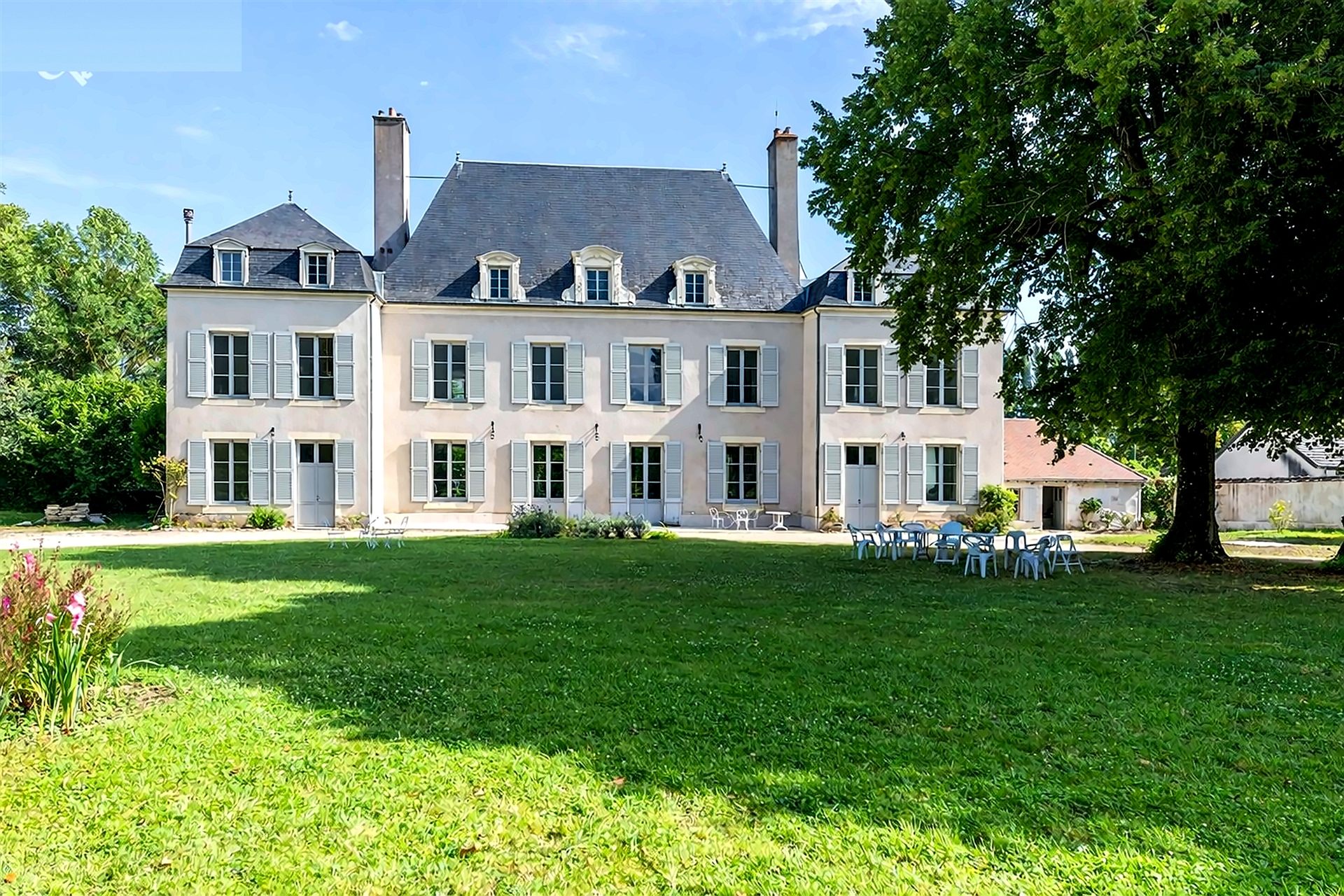Façade du château